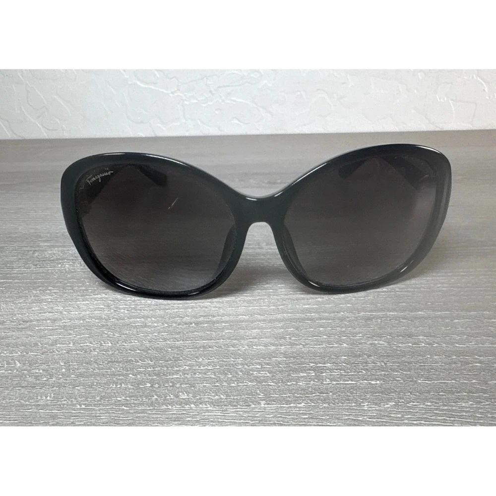 Salvatore Ferragamo SF744SLA 001 Black Oversized Gancini Sunglasses Italy 59mm